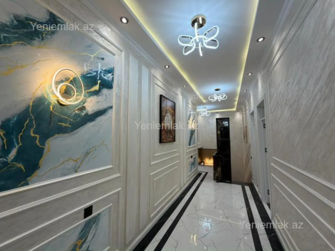 Satılır 5 otaqlı həyət evi 250 m²