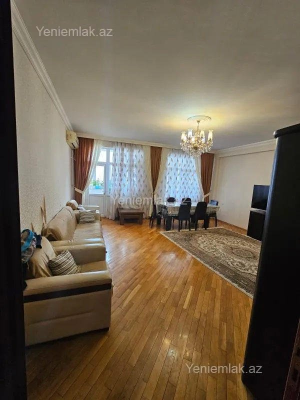 Satılır 3 otaqlı yeni tikili 140 m²