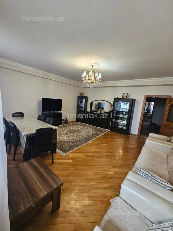 Satılır 3 otaqlı yeni tikili 140 m²
