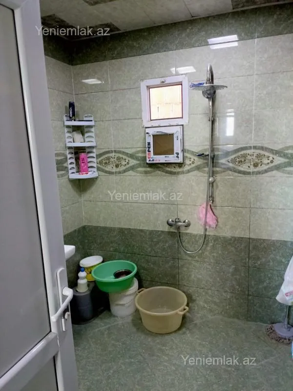 Satılır 4 otaqlı həyət evi 130 m²