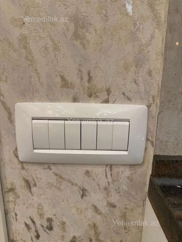 Satılır 2 otaqlı yeni tikili 70 m²