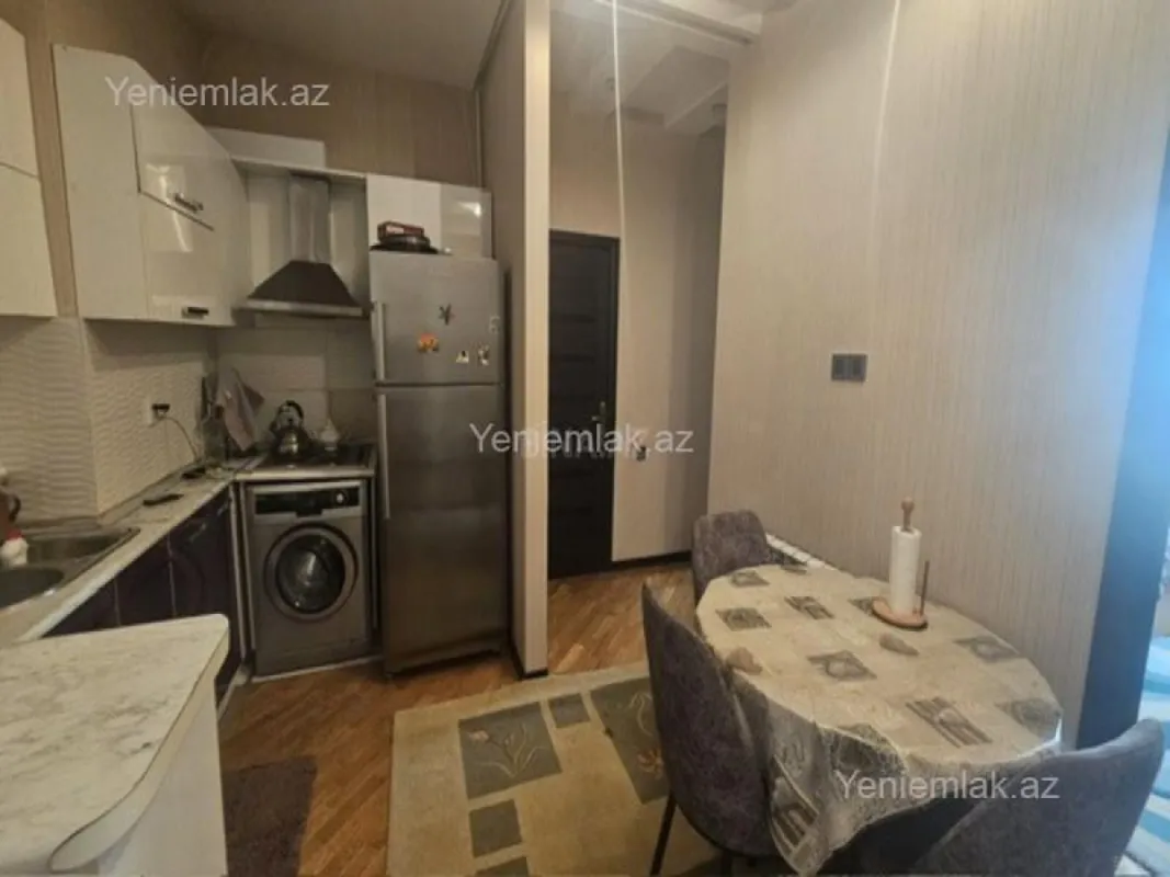 Satılır 3 otaqlı yeni tikili 81 m²