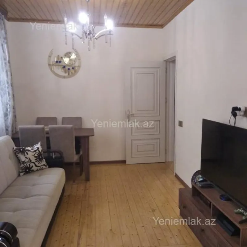 Satılır 4 otaqlı həyət evi 110 m²