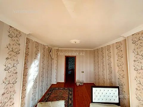 Satılır 3 otaqlı köhnə tikili 75 m²