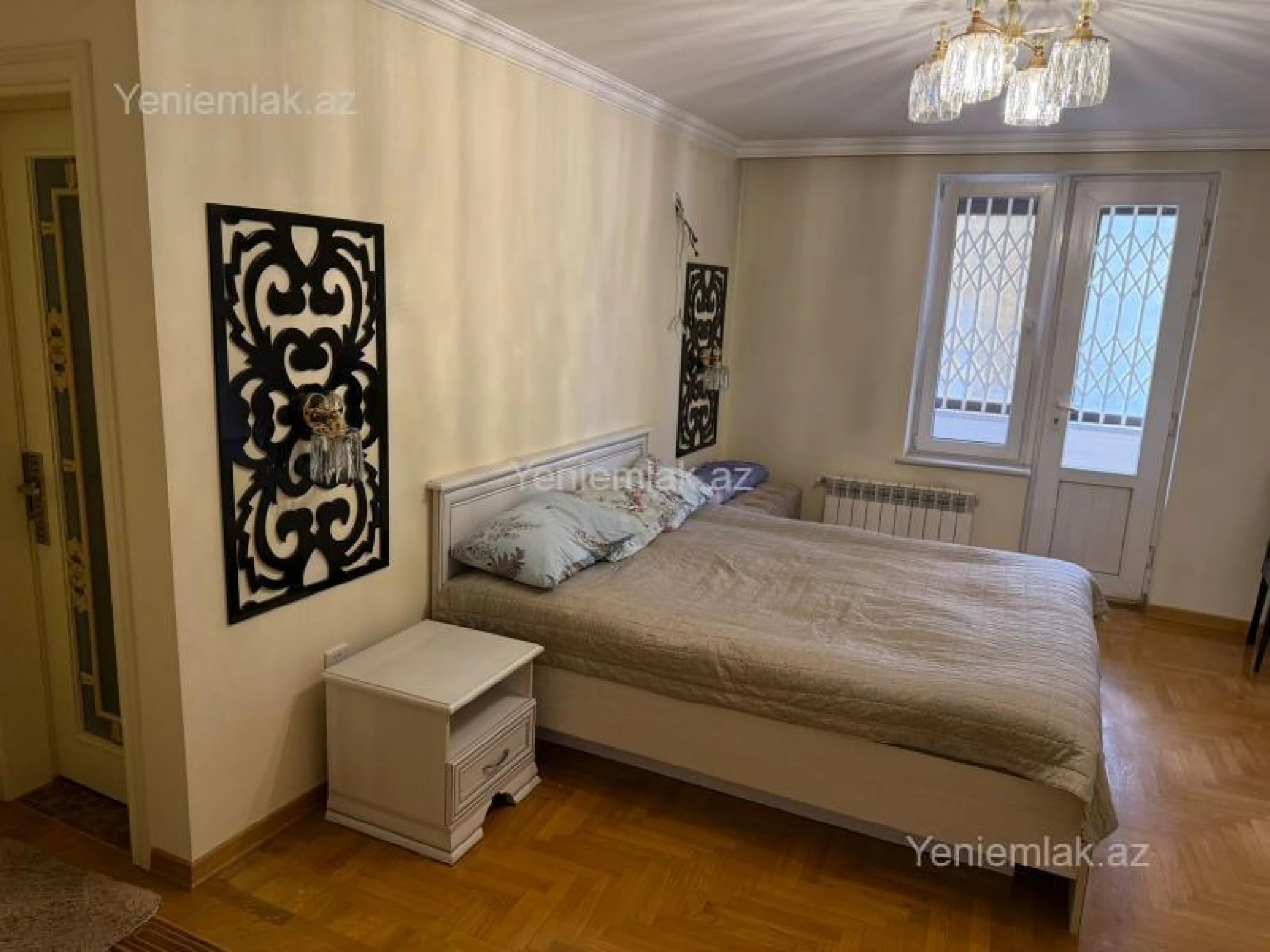 Satılır 5 otaqlı köhnə tikili 170 m²