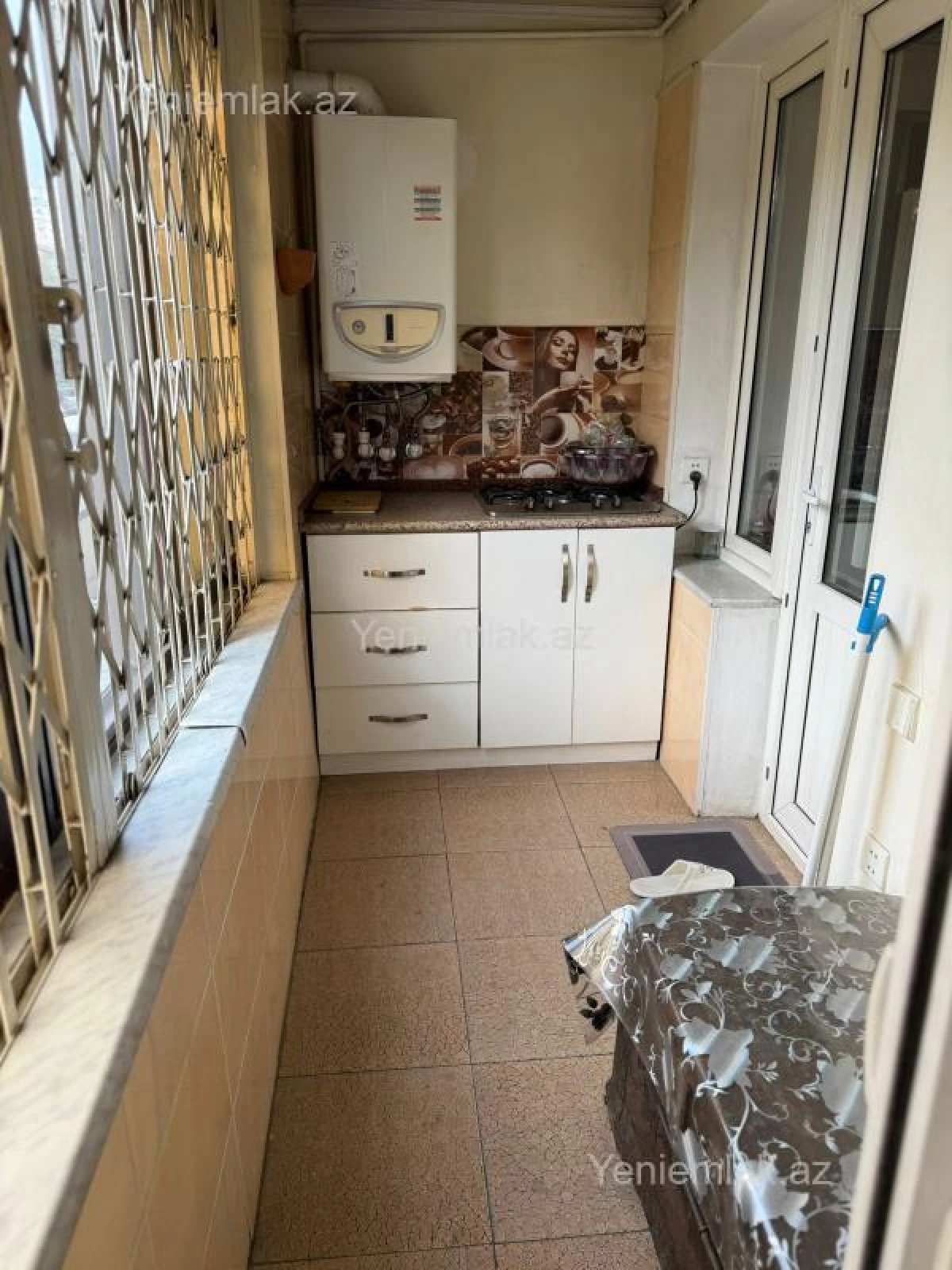 Satılır 5 otaqlı köhnə tikili 170 m²