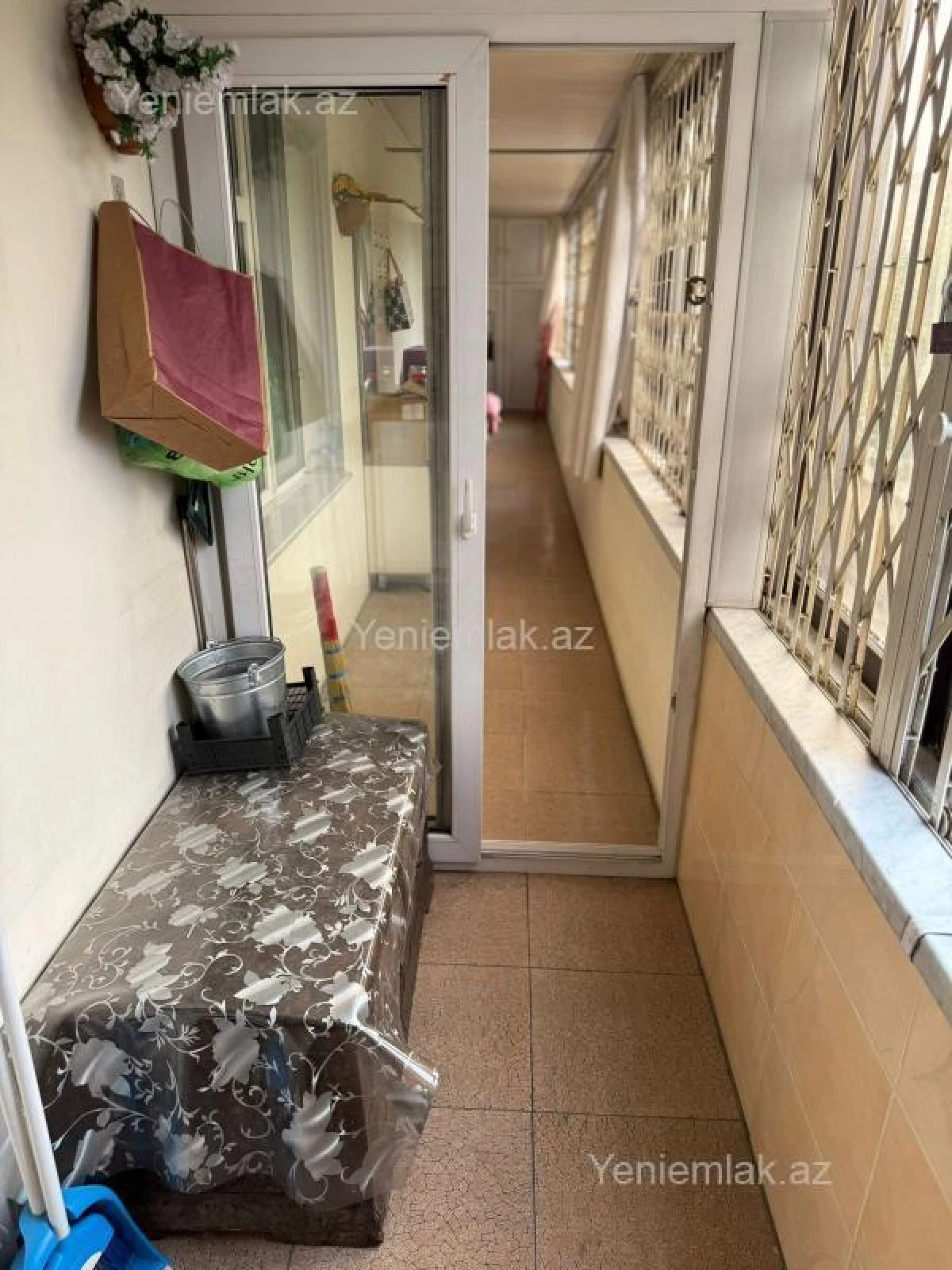 Satılır 5 otaqlı köhnə tikili 170 m²