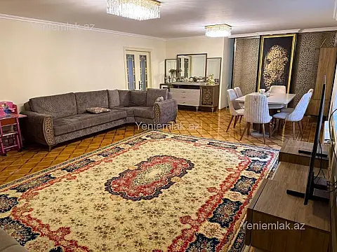 Satılır 5 otaqlı köhnə tikili 170 m²