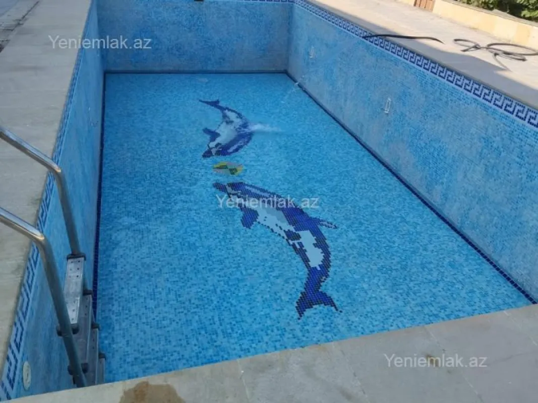 Satılır 5 otaqlı həyət evi 250 m²