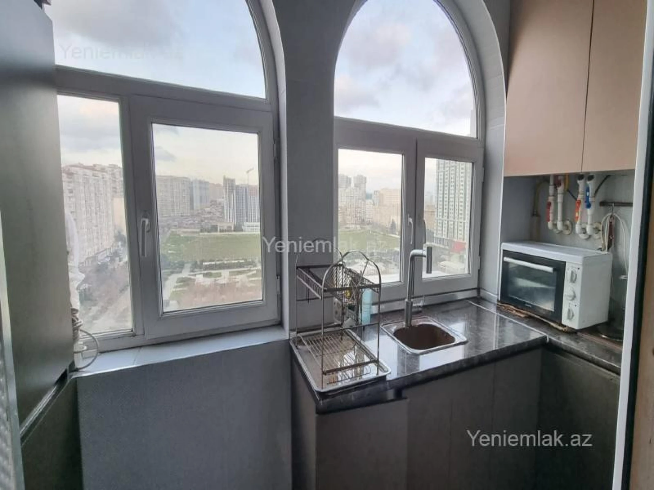 Satılır 3 otaqlı yeni tikili 110 m²