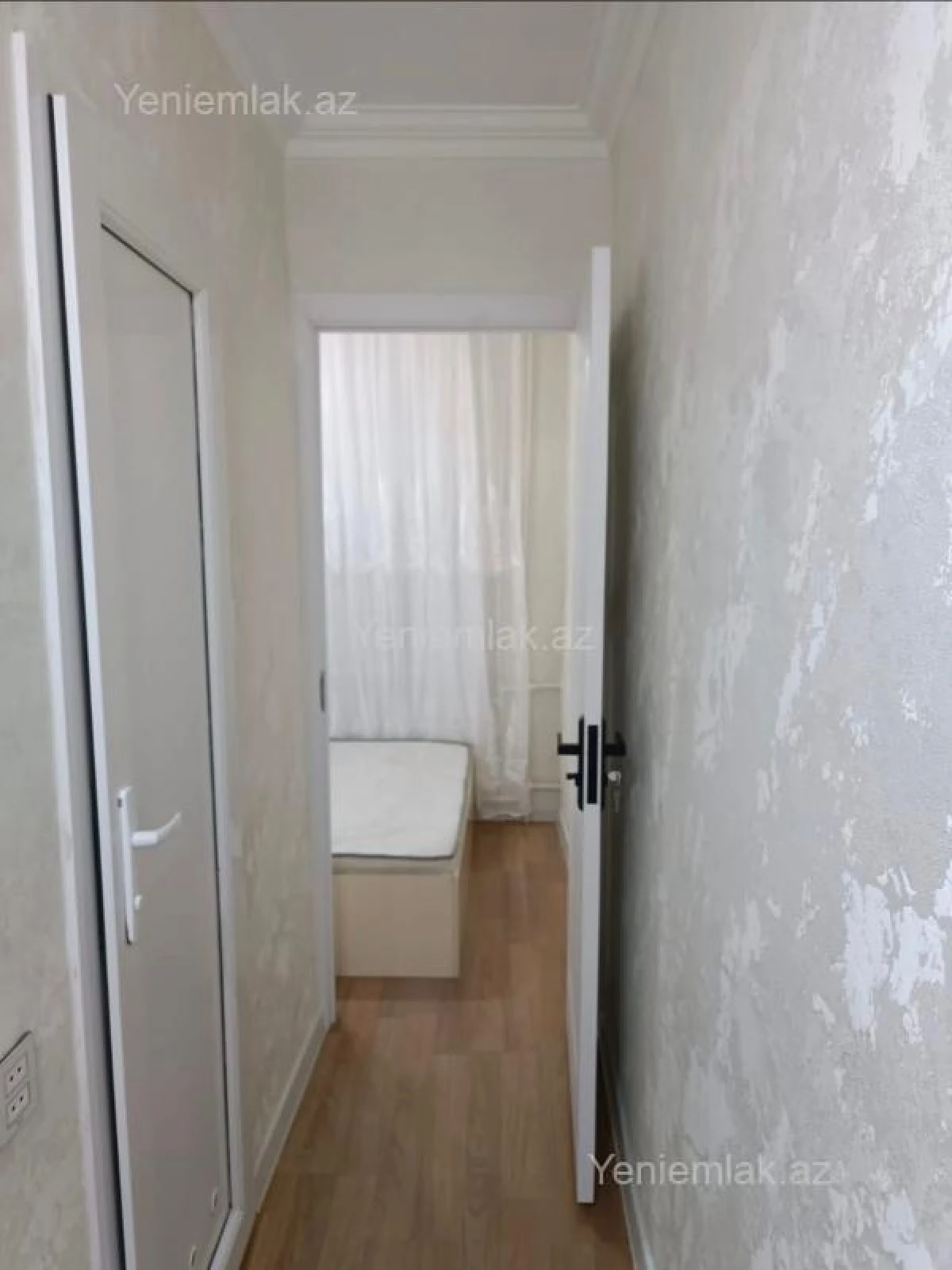 Satılır 2 otaqlı köhnə tikili 45 m²
