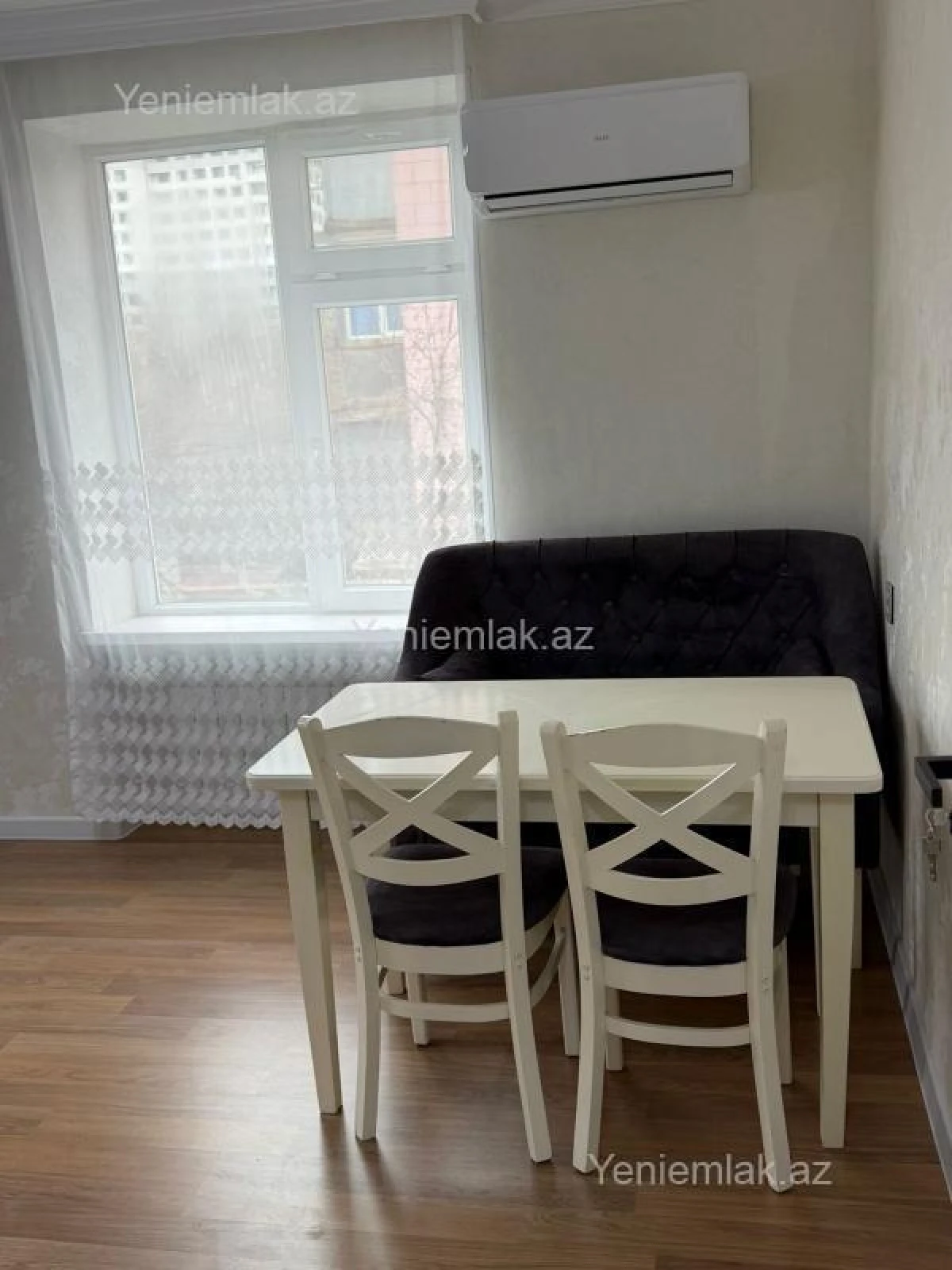 Satılır 2 otaqlı köhnə tikili 45 m²