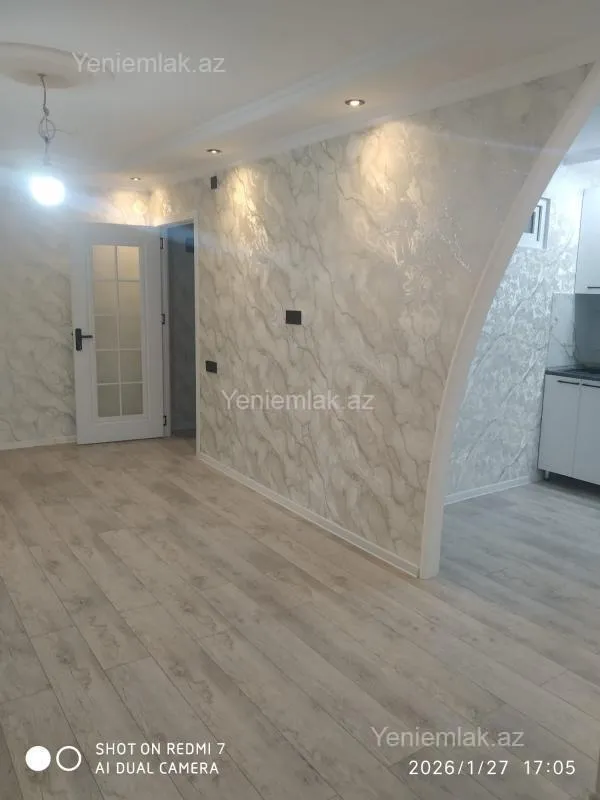 Satılır 1 otaqlı köhnə tikili 32 m²