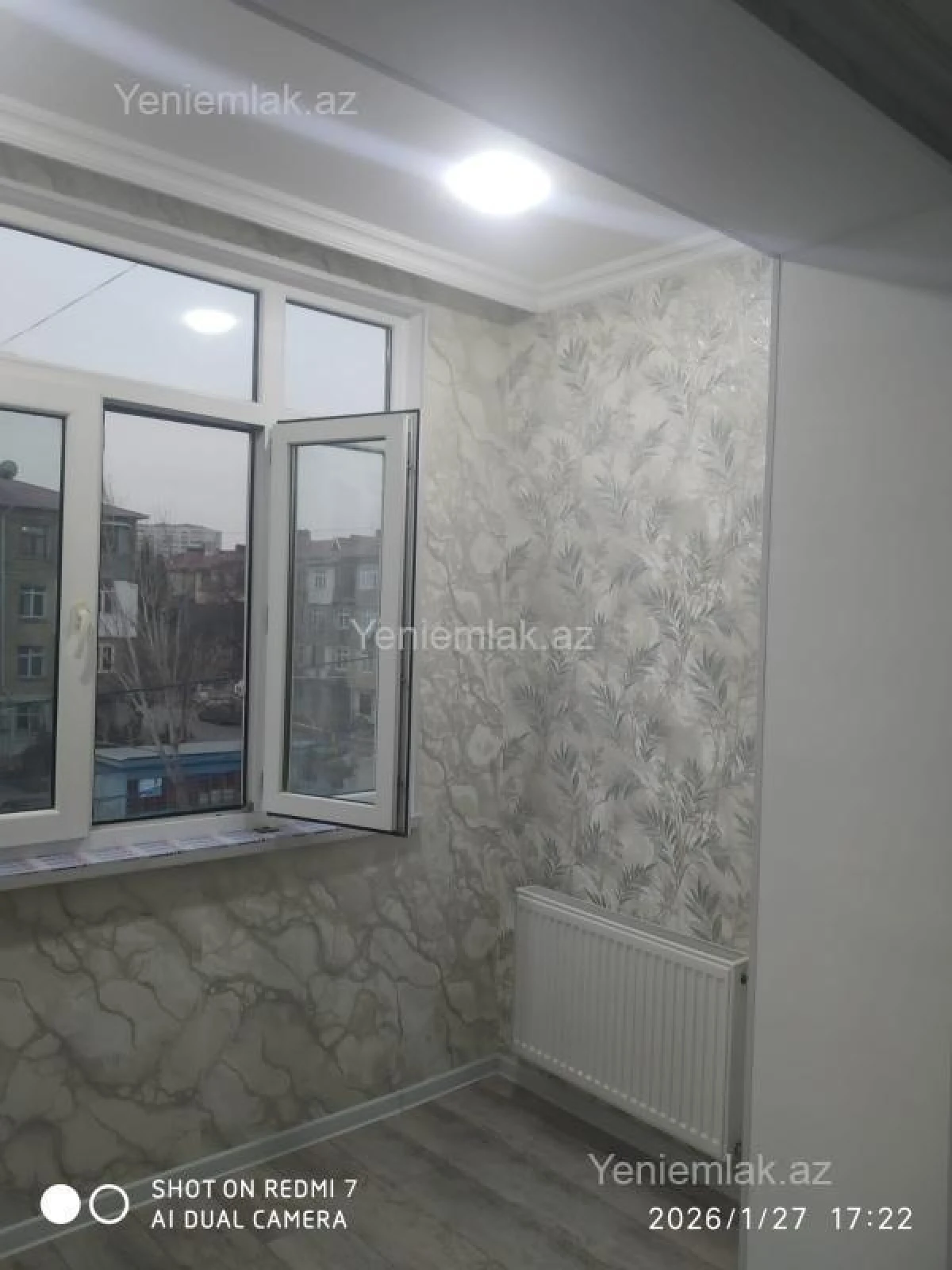 Satılır 1 otaqlı köhnə tikili 32 m²