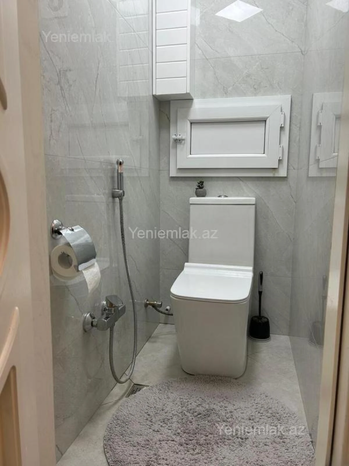 Satılır 2 otaqlı köhnə tikili 70 m²