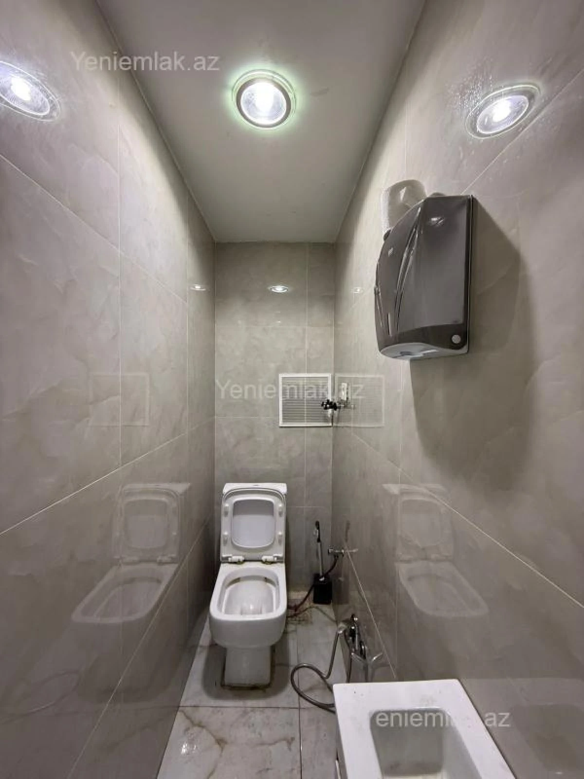 Satılır 3 otaqlı obyekt 101 m²