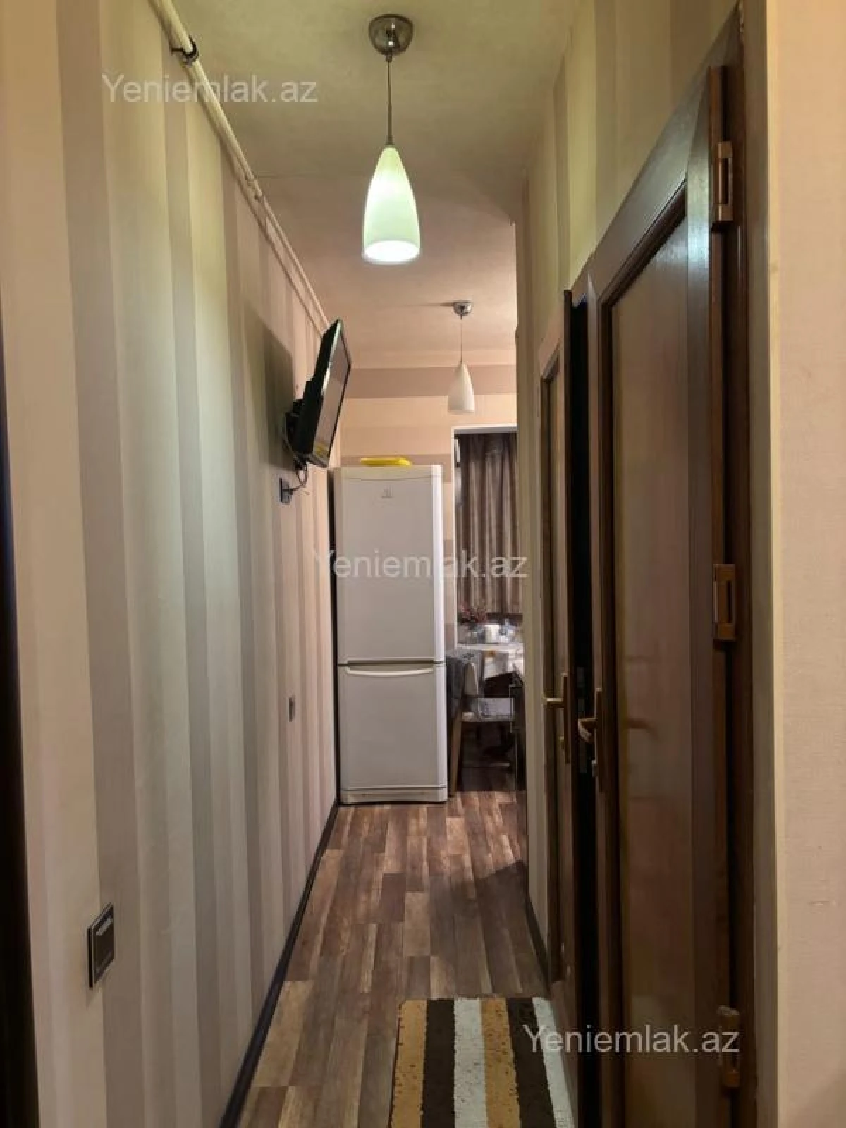 Satılır 2 otaqlı köhnə tikili 55 m²