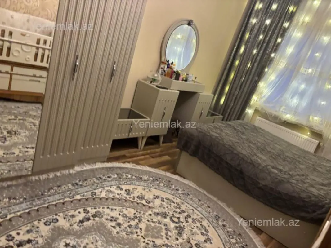 Satılır 2 otaqlı köhnə tikili 55 m²
