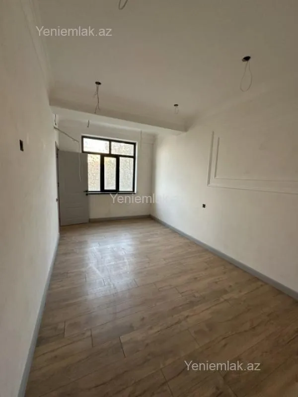 Satılır 3 otaqlı yeni tikili 105 m²