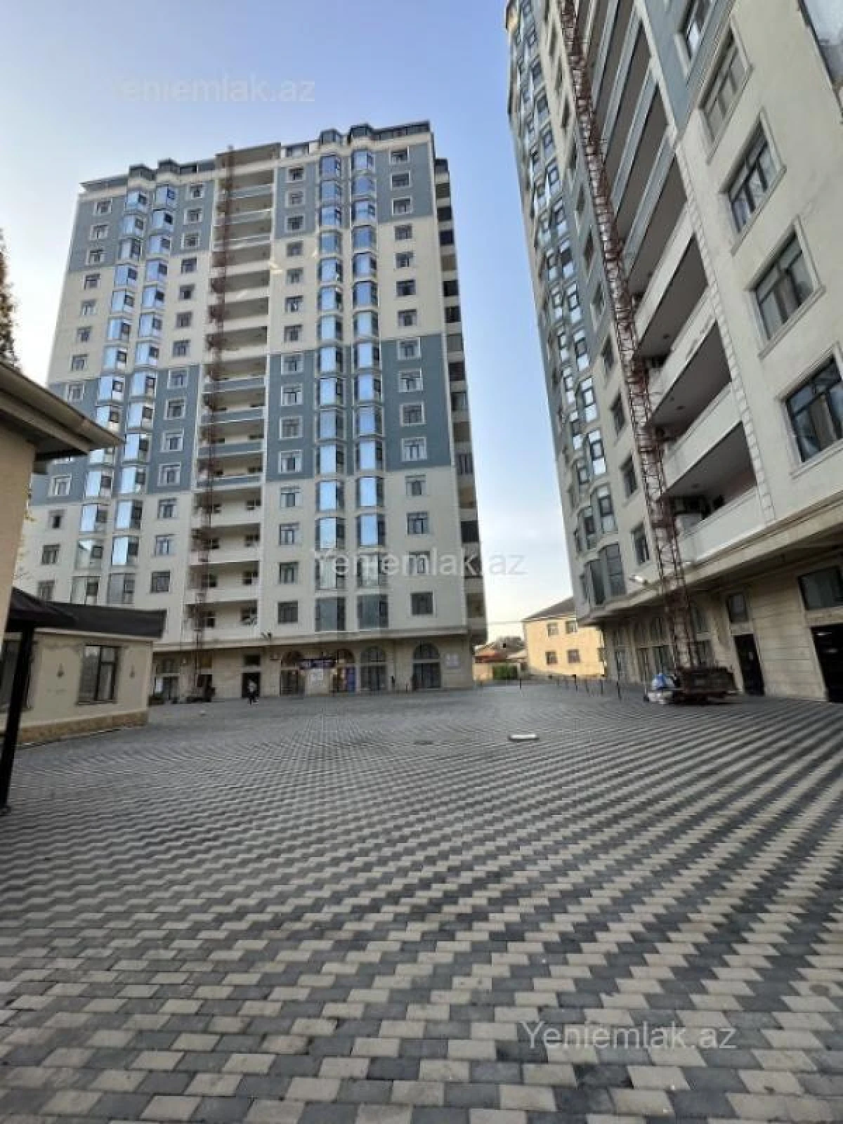 Satılır 3 otaqlı yeni tikili 105 m²