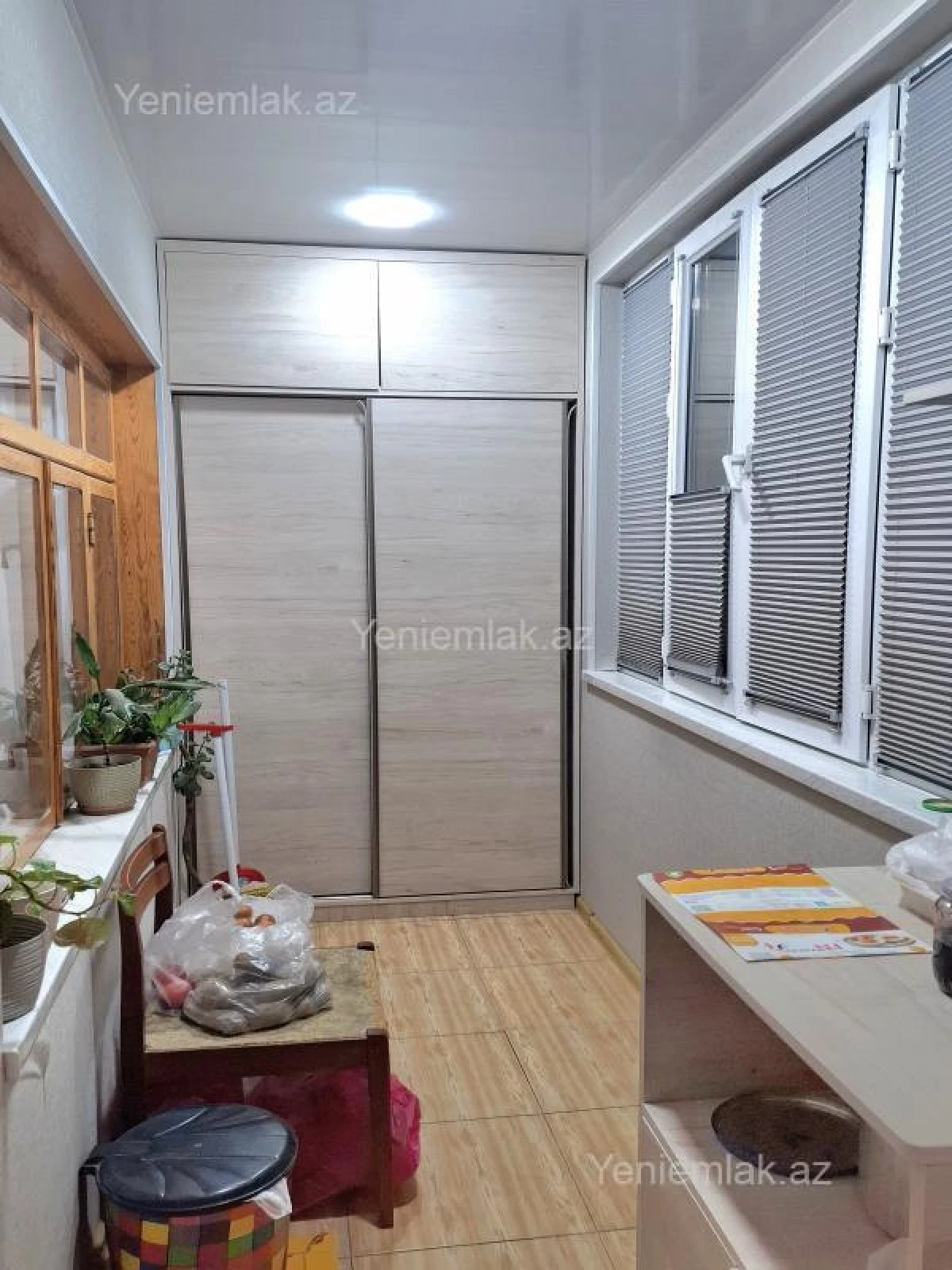 Satılır 3 otaqlı köhnə tikili 74 m²