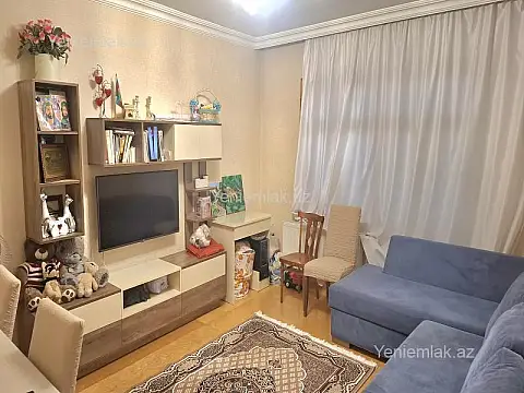 Satılır 3 otaqlı köhnə tikili 74 m² — Sumqayıt, 3-cü mikrorayon 3 otaq 74.00 m²