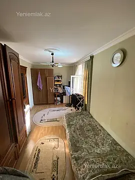 Satılır 2 otaqlı köhnə tikili 55 m²