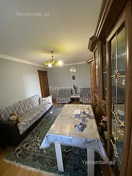 Satılır 2 otaqlı köhnə tikili 55 m²