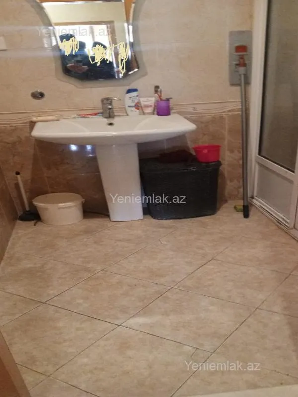 Satılır 3 otaqlı yeni tikili 110 m²