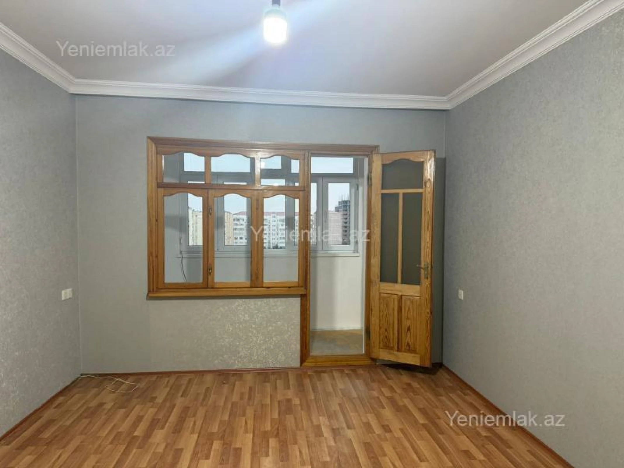 Satılır 1 otaqlı köhnə tikili 38 m²