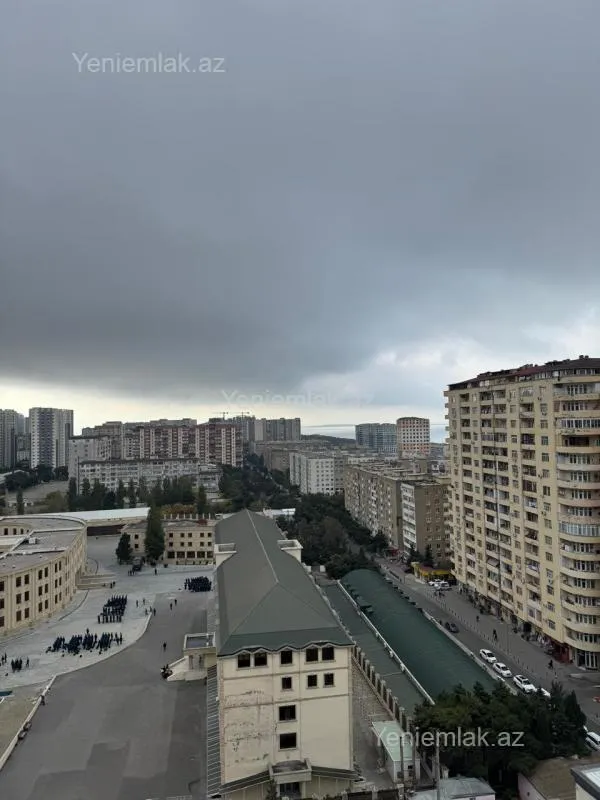 Satılır 3 otaqlı yeni tikili 120 m²