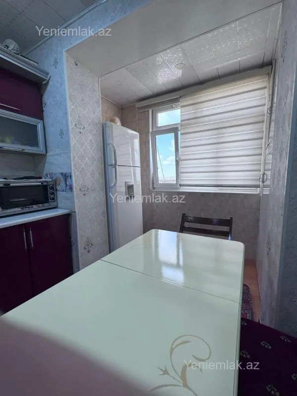 Satılır 3 otaqlı köhnə tikili 75 m²
