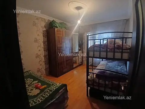 Satılır 3 otaqlı köhnə tikili 70 m²