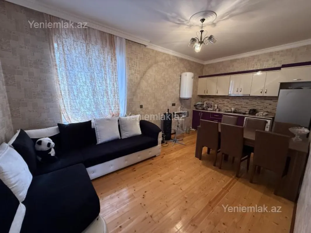 Satılır 4 otaqlı həyət evi 190 m²