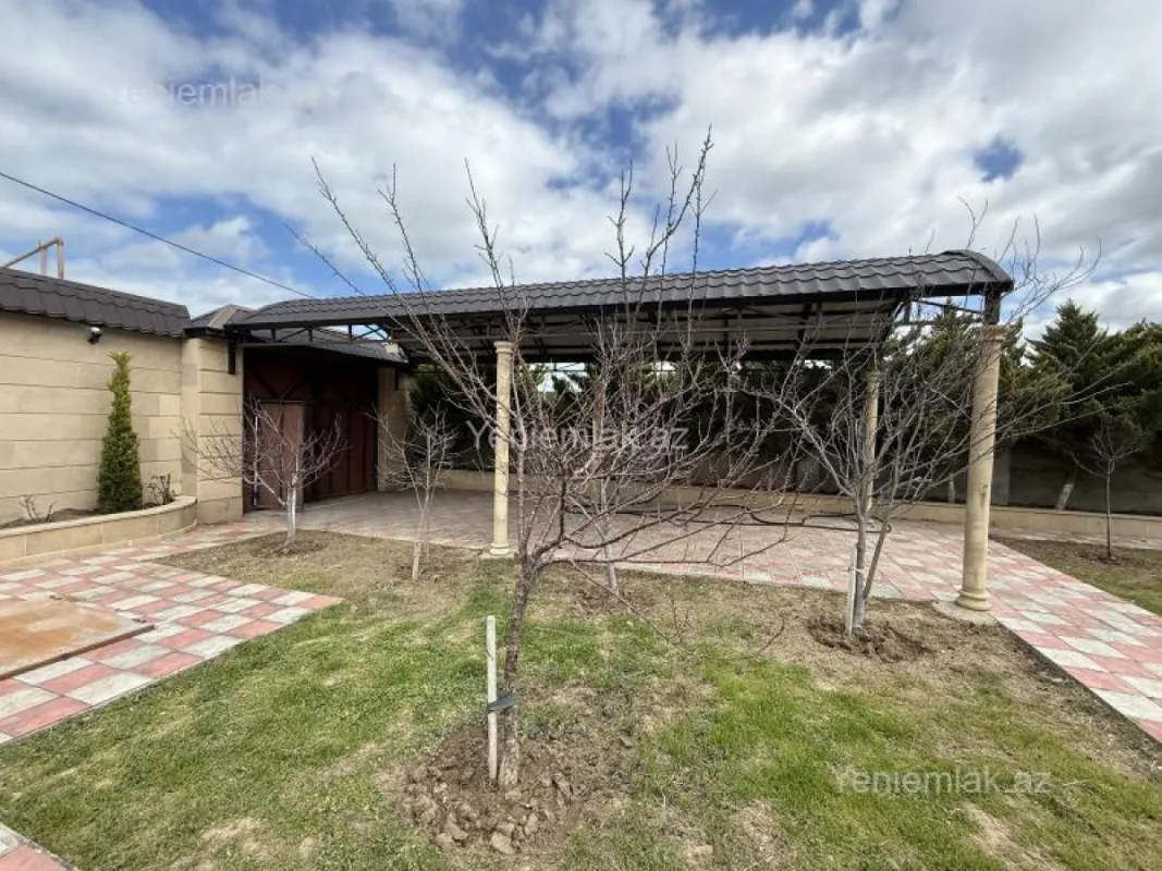Satılır 4 otaqlı həyət evi 190 m²