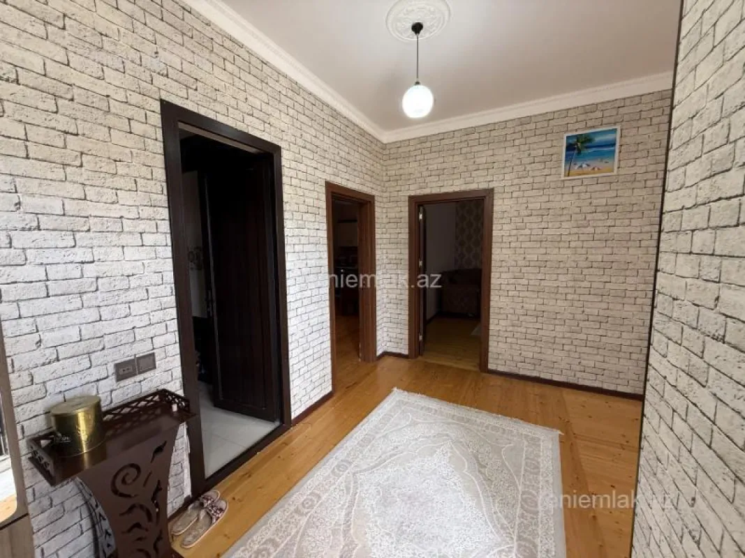 Satılır 4 otaqlı həyət evi 190 m²