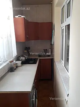 Satılır 2 otaqlı köhnə tikili 45 m²