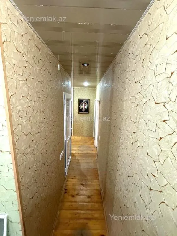 Satılır 4 otaqlı köhnə tikili 110 m²