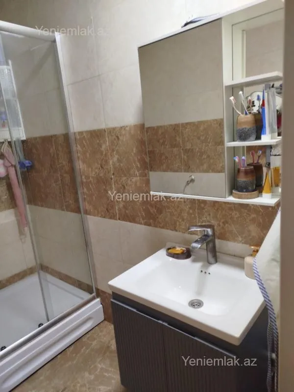 Satılır 2 otaqlı yeni tikili 60 m²