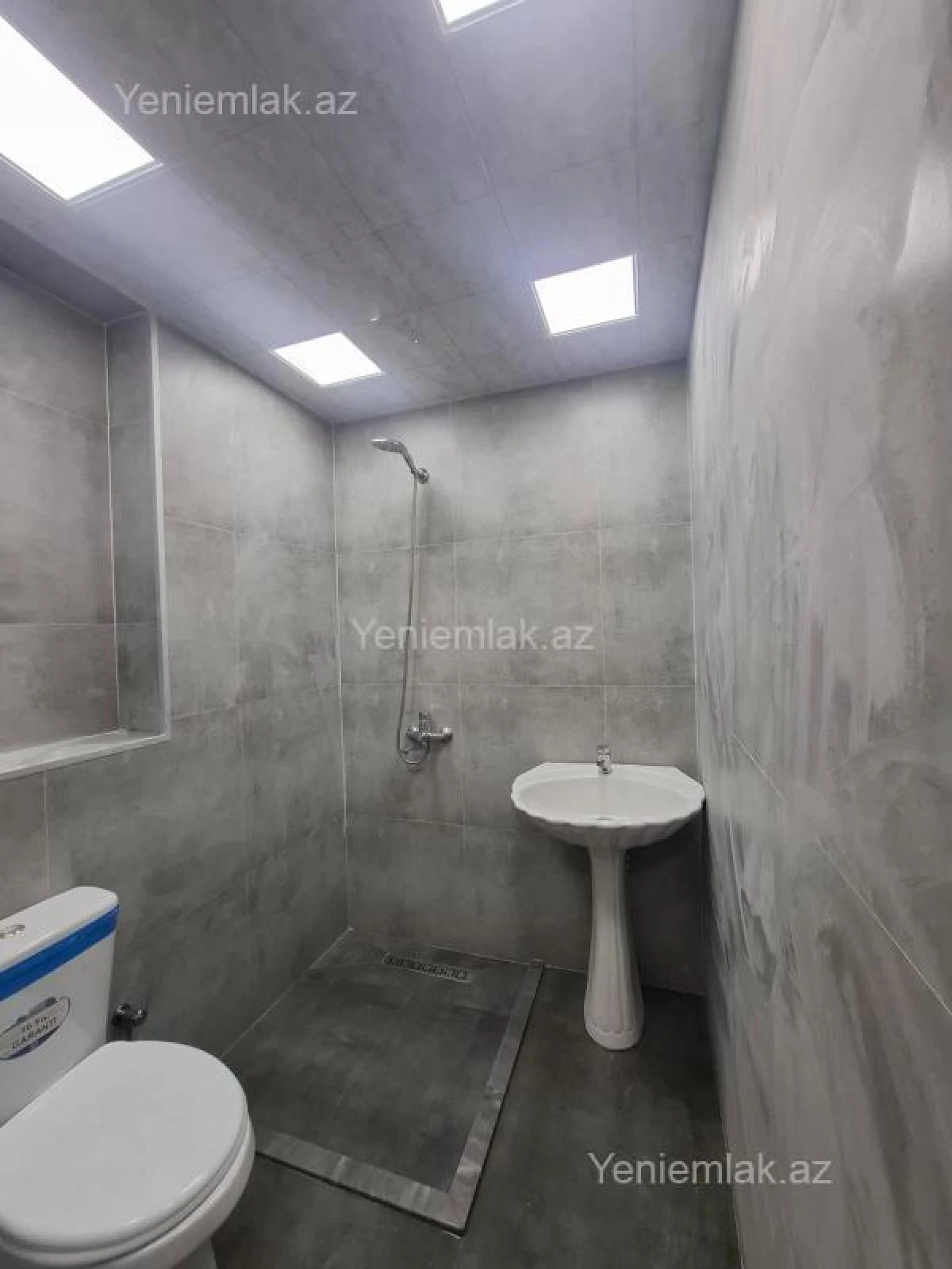 Satılır 2 otaqlı köhnə tikili 45 m²