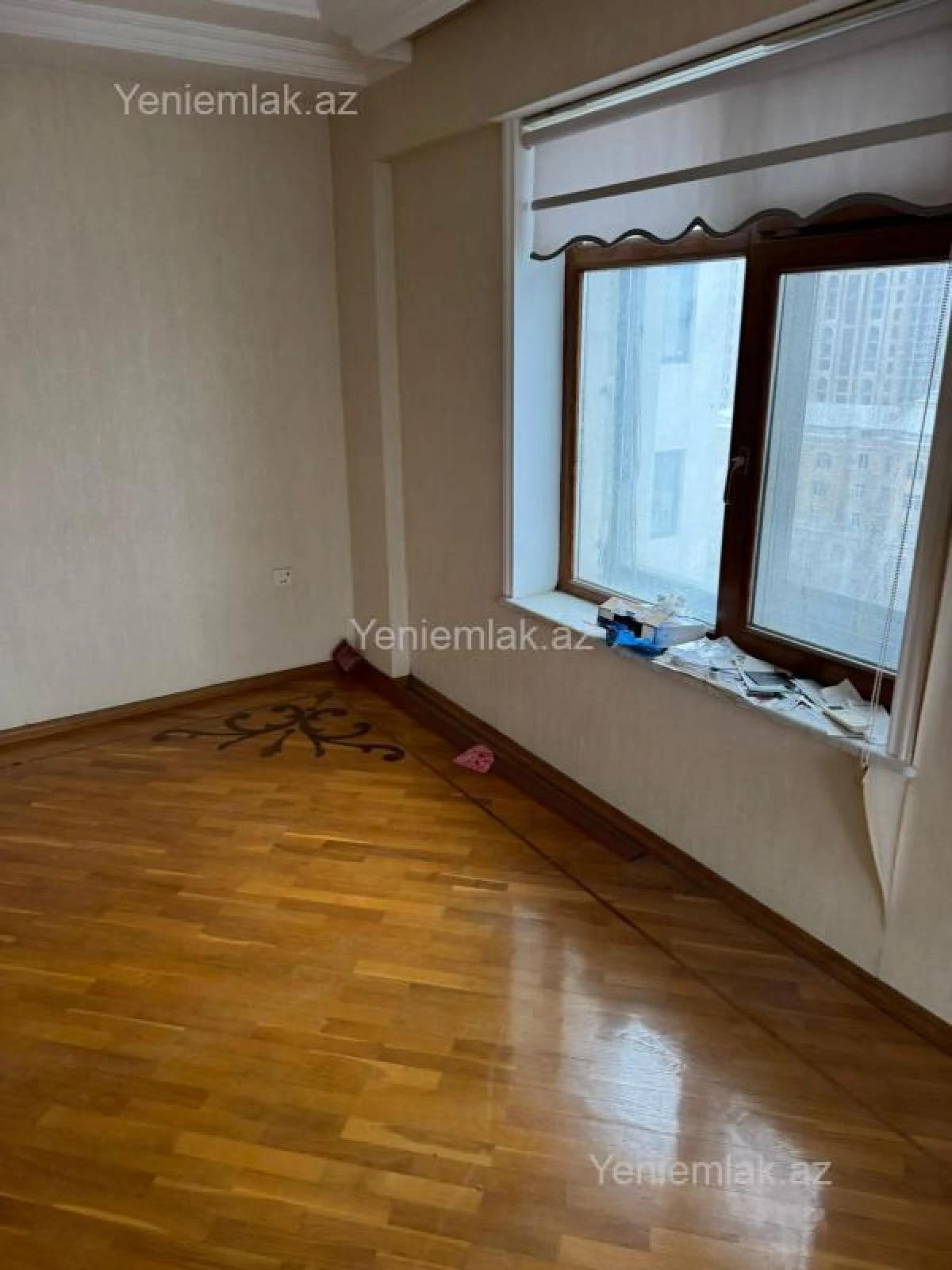 Satılır 2 otaqlı köhnə tikili 75 m²