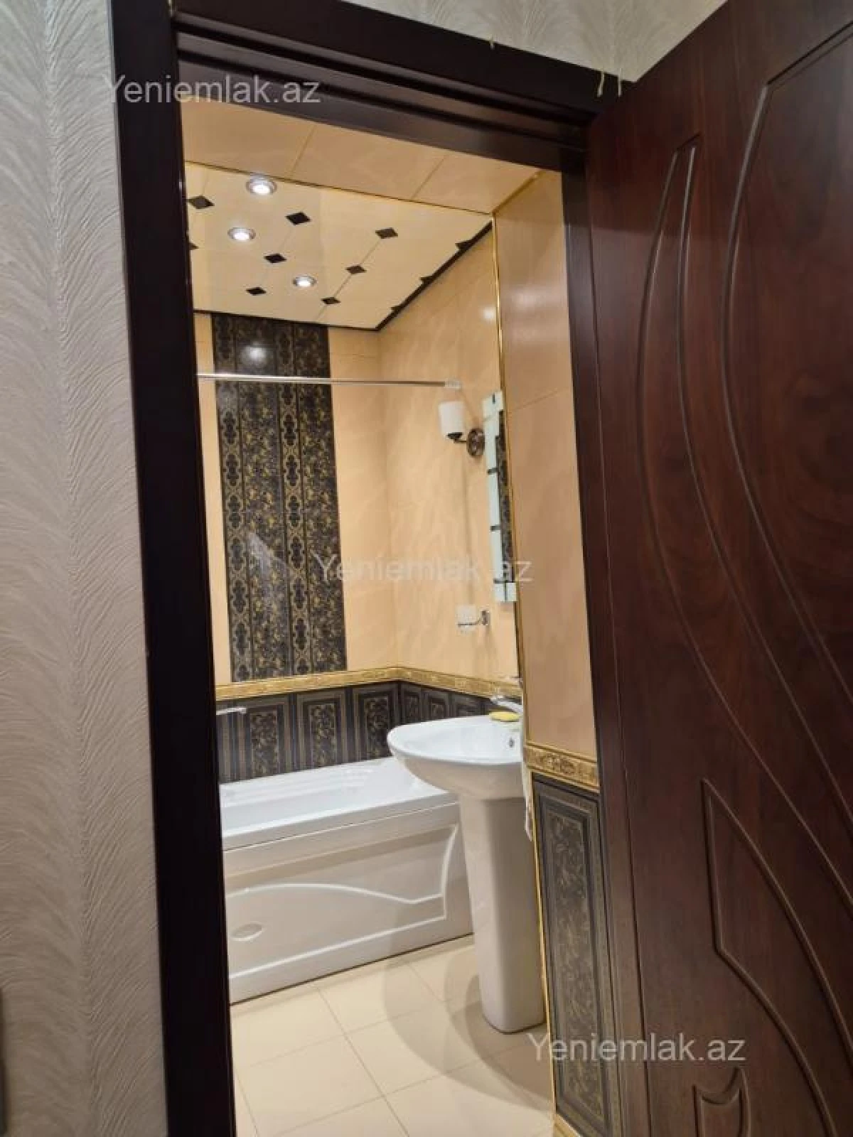 Satılır 2 otaqlı yeni tikili 74 m²