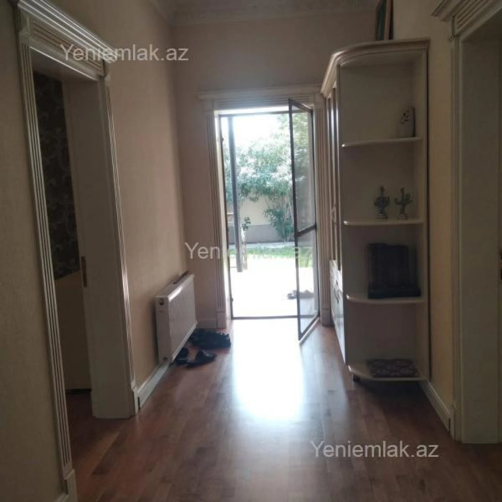 Satılır 4 otaqlı həyət evi 192 m²