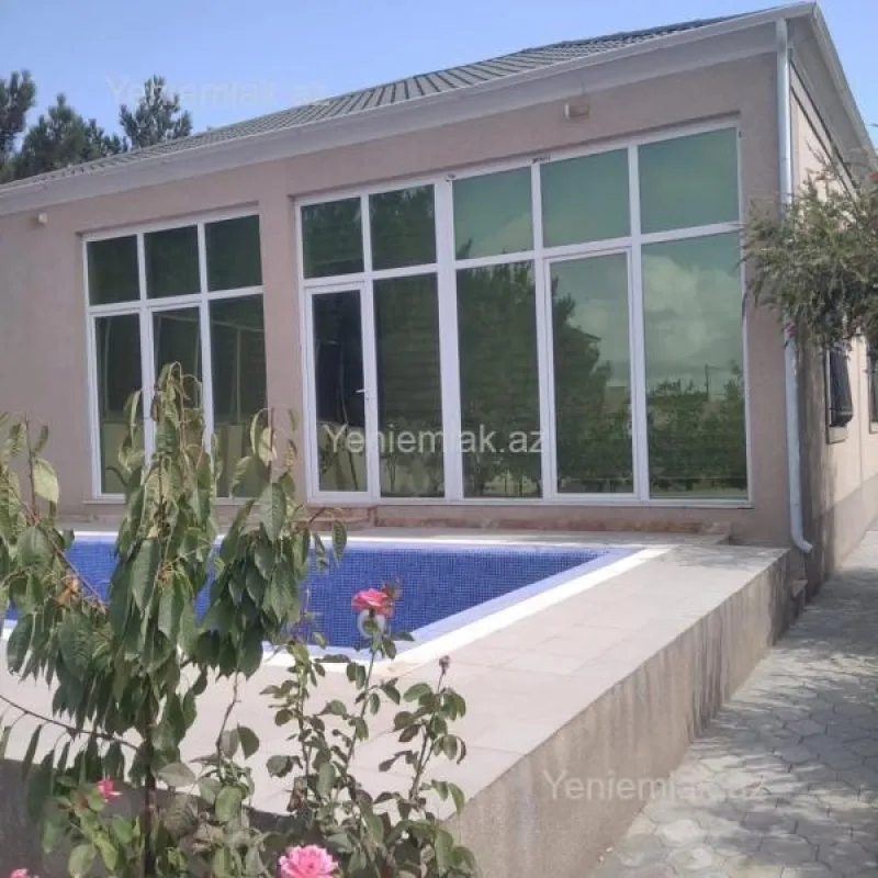 Satılır 4 otaqlı həyət evi 192 m²