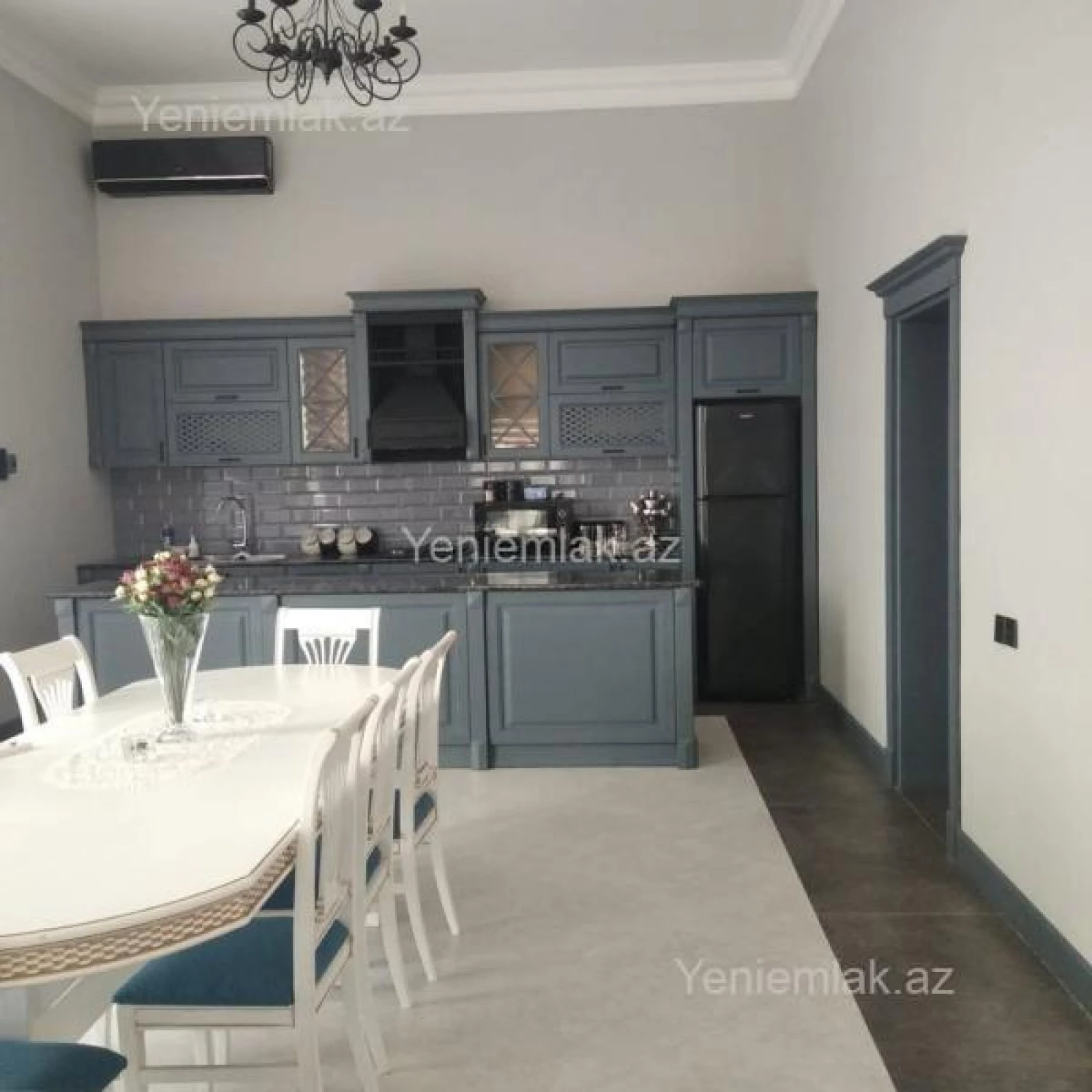 Satılır 4 otaqlı həyət evi 192 m²