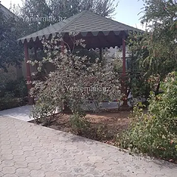 Satılır 4 otaqlı həyət evi 192 m²