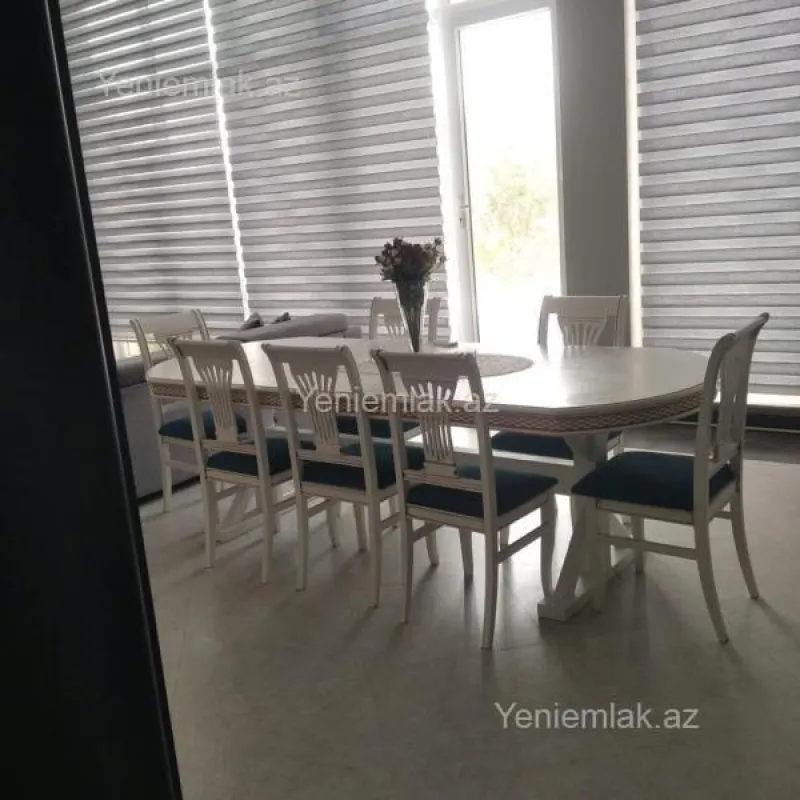 Satılır 4 otaqlı həyət evi 192 m²