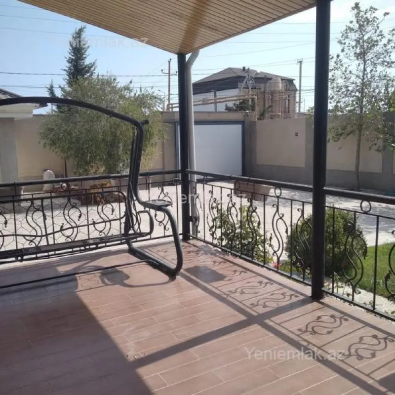 Satılır 4 otaqlı həyət evi 192 m²
