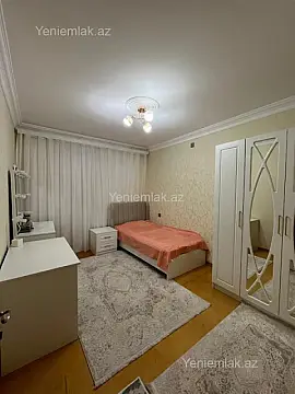 Satılır 5 otaqlı köhnə tikili 120 m²