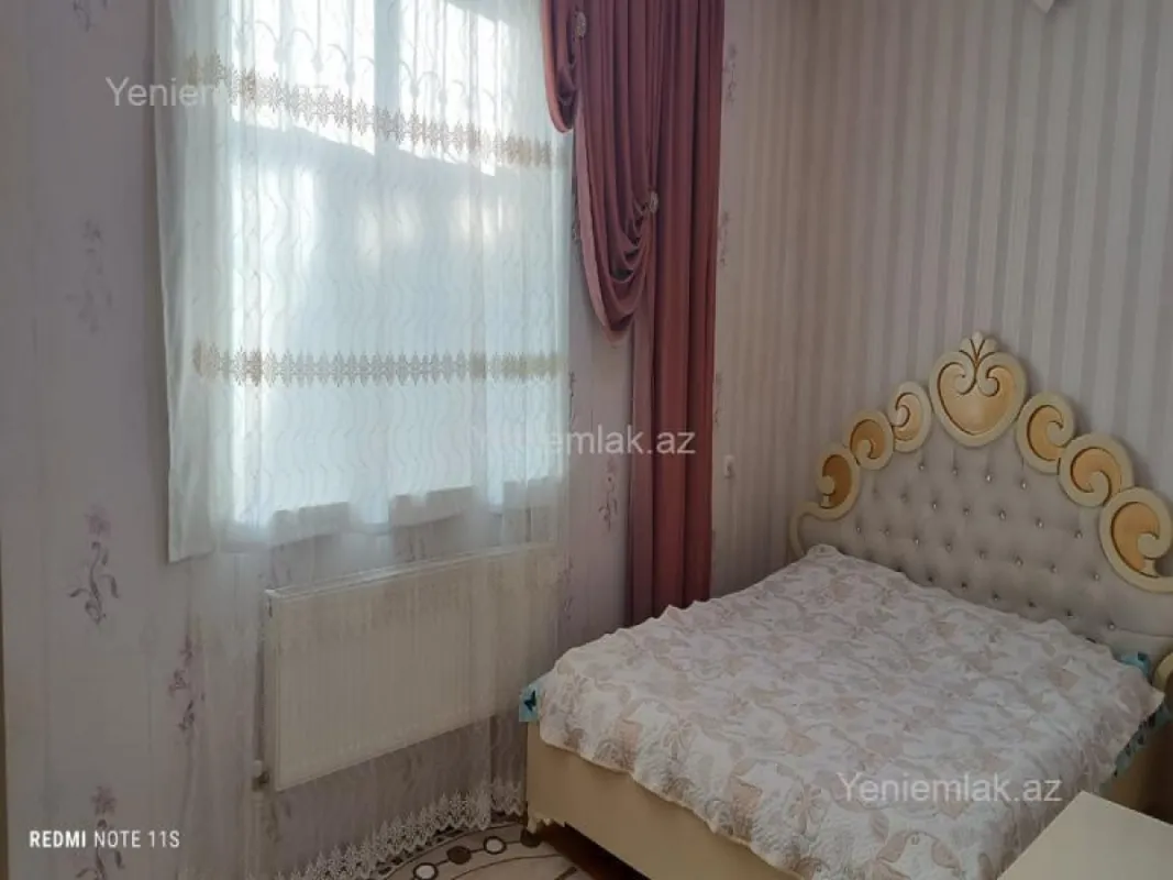 Satılır 4 otaqlı həyət evi 100 m²